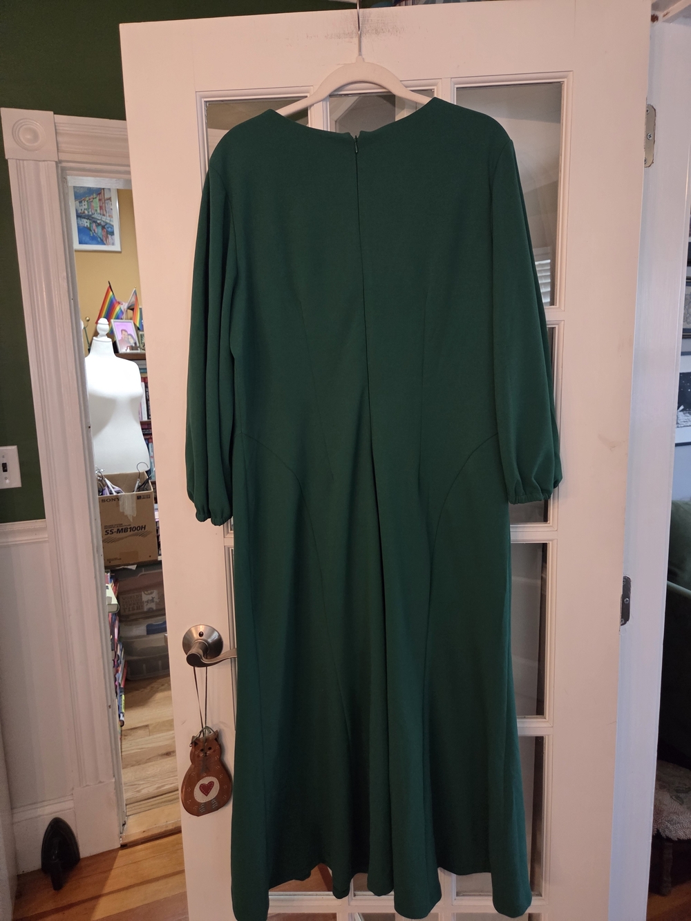 Maggy London Emerald Green V-Neck Midi Dress - Size 18 - Picture 2 of 7